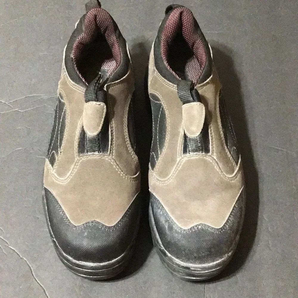 Arapaho men’s size 10 like new suede shoes